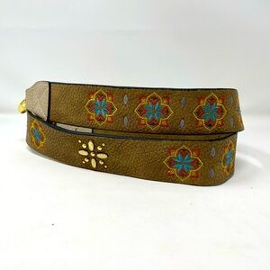 Beautiful embroidered shoulder strap
